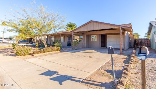 817 68th Ave, Phoenix, AZ 85043-2363