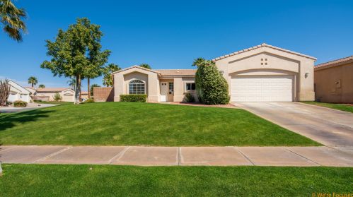 68614 Pasada Rd, Cathedral City, CA 92234-4853