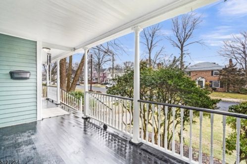 303 Prospect St, Westfield NJ 07090-4242 exterior