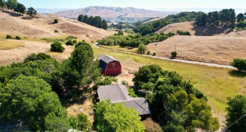 1110 Merrill Rd, San Juan Bautista, CA 95045-9625