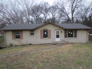 137 Lakeside Park Dr, Hendersonville TN  37075-4829 exterior