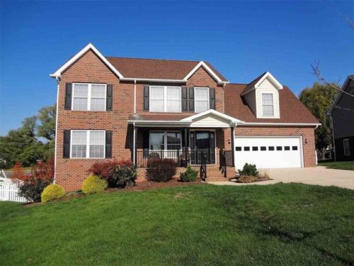 397 Stoneleigh Dr, Harrisonburg, VA 22801-9003