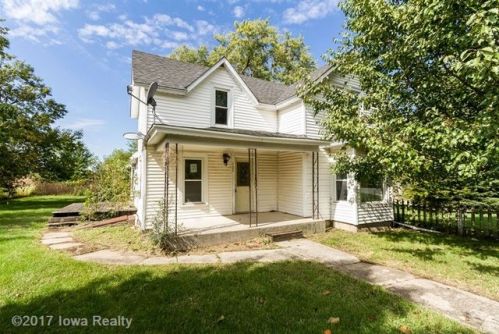 702 Cherry Ave, Moran, IA 50276-2033