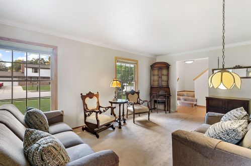 1900 Laura Ln, Waukesha WI  53186-2808 exterior