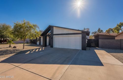 4650 101st Ave, Phoenix, AZ 85037-5232