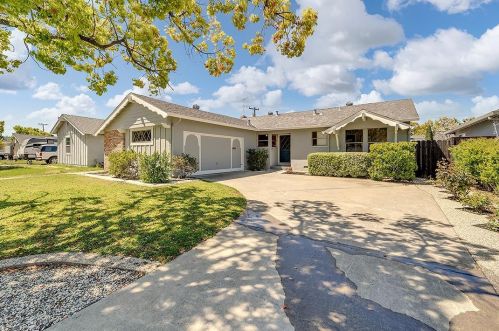 1375 Oslo Ln, San Jose, CA 95118-3442