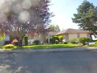 11214 6th Ave, Vancouver, WA 98685-4112