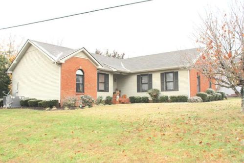 687 Winchester Dr, Hopkinsville, KY 42240-5280