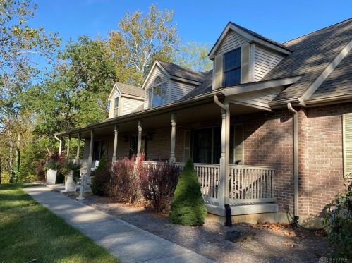 10125 Eaton Pike, New Lebanon, OH 45345-9325