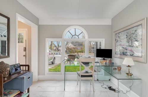 1701 Friendly Ave, Greensboro NC  27403-1238 exterior