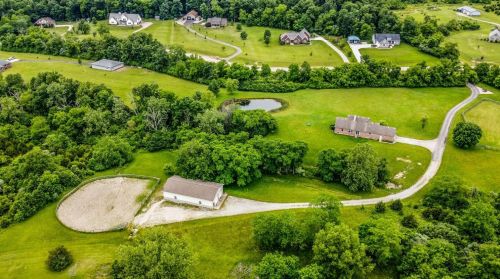 2048 Reily Woods Ln, Miami, OH 45056-9795