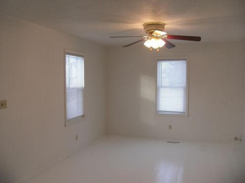 114 Maple St, Marshall, MN 56258-1660