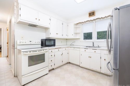 26 Marlin Rd, New Britain, CT 06053-2118