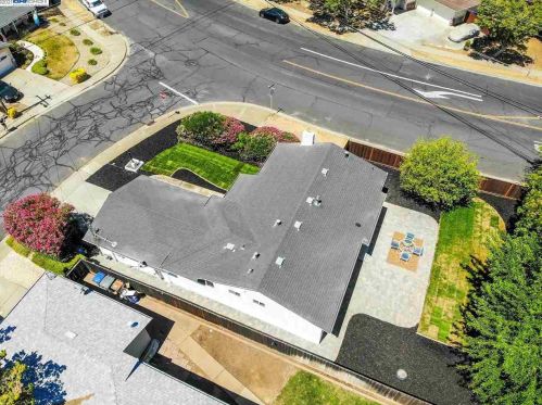 5501 Arizona Dr, Concord CA  94521-4026 exterior