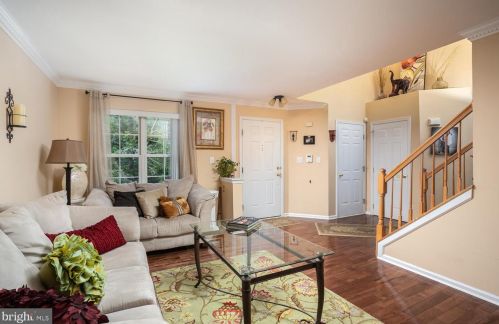 59 Greenbrook Dr, Columbus NJ  08022-2323 exterior