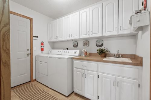 4687 19th St, Columbus MN  55025 exterior