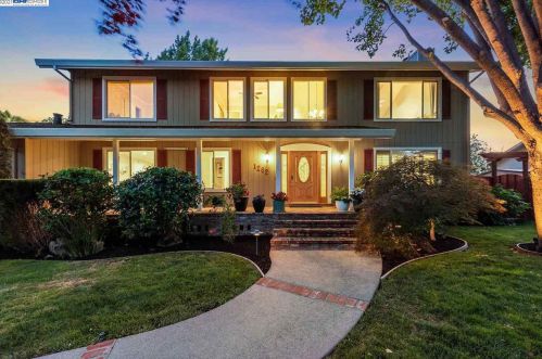 1262 Greenbrook Dr, Danville, CA 94526-5016