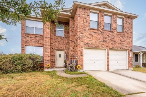 303 Quail Hollow Dr, Monadale, TX 78634-5346