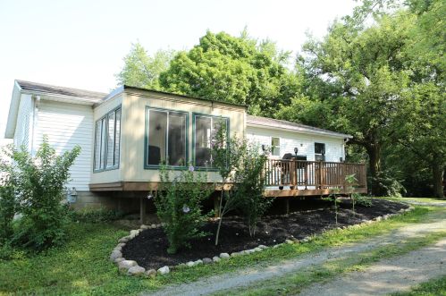 204 Walnut St, London, OH 43140-1194