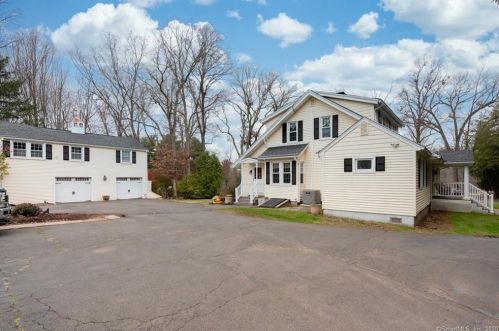 186 Long Hill Rd, Middletown, CT 06457-4040