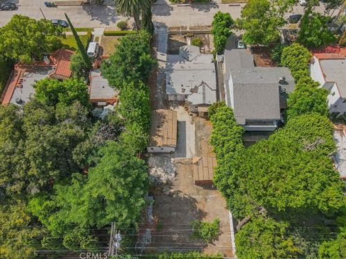11025 Blix St, North Hollywood CA  91602-1204 exterior