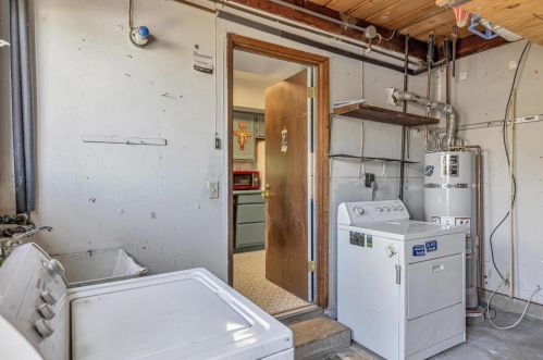 5716 Georgia Dr, North Highlands CA  95660-4725 exterior