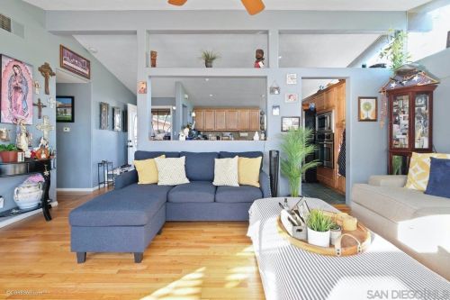 5525 Brunswick Ave, San Diego CA 92120-1830 exterior