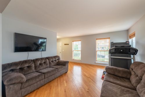 10020 67 St, Kenosha WI 53142-7524 exterior