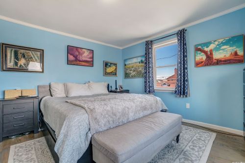 136-17 Bch Channel Dr, Far Rockaway NY  11694-2402 exterior