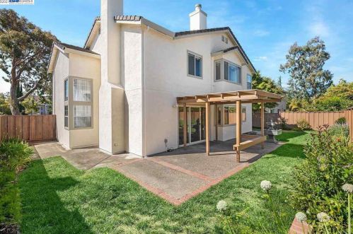 31371 Mackinaw St, Union City, CA 94587-2590