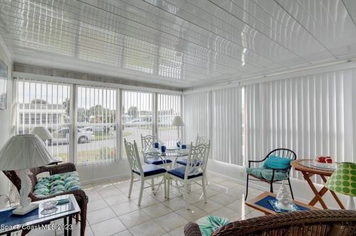 925 Hawthorn Cir, Sebastian FL  32976-7500 exterior