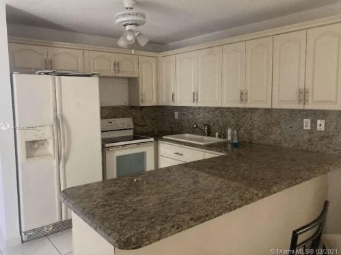 3605 13th Ave, Hialeah, FL 33012-4821