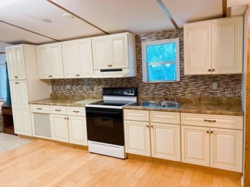 6377 Flanders Ln, Crystal River FL  34429-9340 exterior