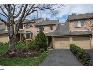 81 Amity Dr, Wayne, PA 19087-5508