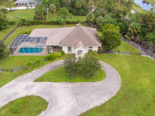 2562 Prarieview Dr, Town Of Loxahatchee Groves FL  33470-2572 exterior