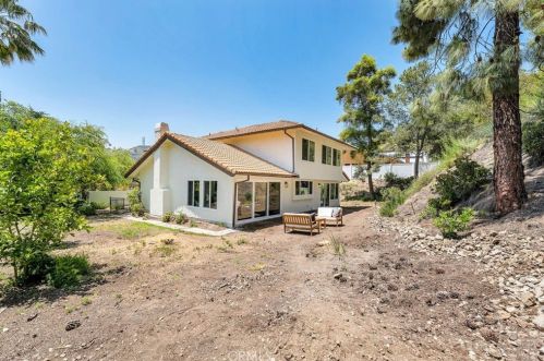 3243 Kirkham Dr, Glendale CA  91206-1131 exterior