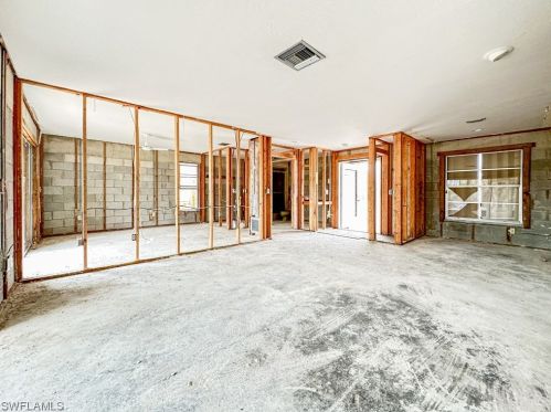 4752 Rue Helene, Sanibel FL  33957-2612 exterior