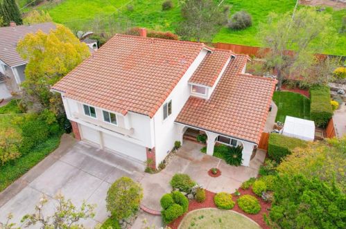 1218 Valley Quail Cir, San Jose, CA 95120-4142