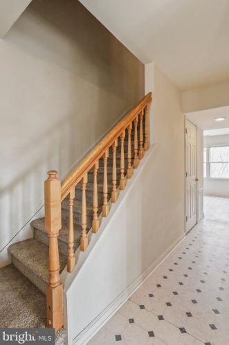 166 Hyde Park Ln, Charles Town WV  25414-4545 exterior