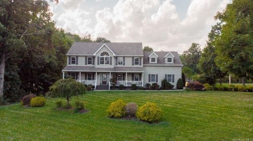 20 Airport Rd, Warwick, NY 10990-3439