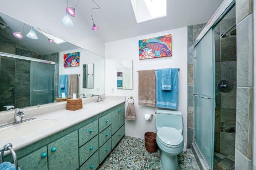 11225 Westonhill Dr, San Diego CA  92126-1447 exterior