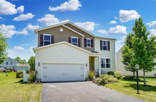 920 Poppleton Pl, Pataskala, OH 43062-7035