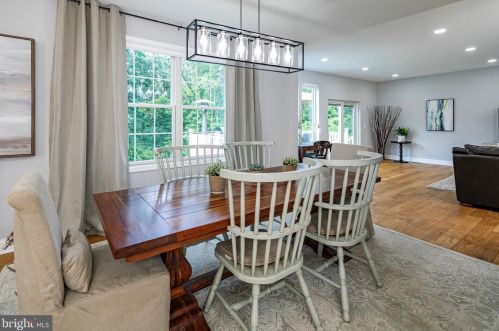 107 Westcott Rd, Princeton NJ  08540-3061 exterior