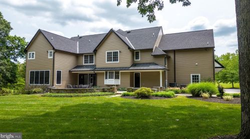 10 Devonshires Ct, Blue Bell PA  19422-2560 exterior
