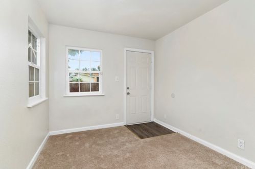 1122 89th Ave, Oakland CA  94621-1120 exterior