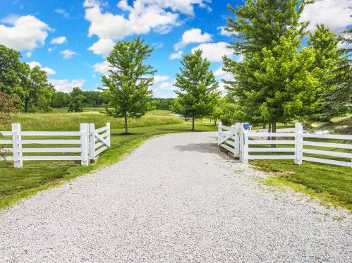 2970 Arbuckle Rd, London OH  43140-9617 exterior