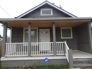 8610 Renton Ave, Seattle WA  98118-4916 exterior