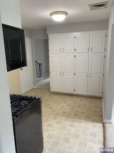 388 Cedar Ave, Ridgewood NJ  07450-5135 exterior