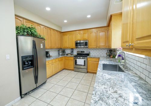 2135 Canyon Creek Ct, Newman CA  exterior