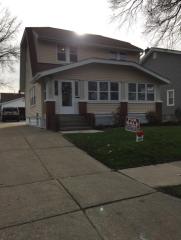 374 Birch St, Akron, OH 44301-2602